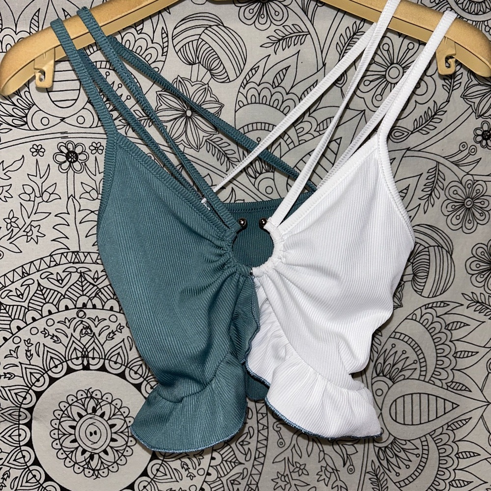 Cute summer duo colored crop top